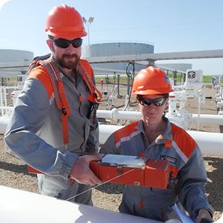 Команда диагностов в работе